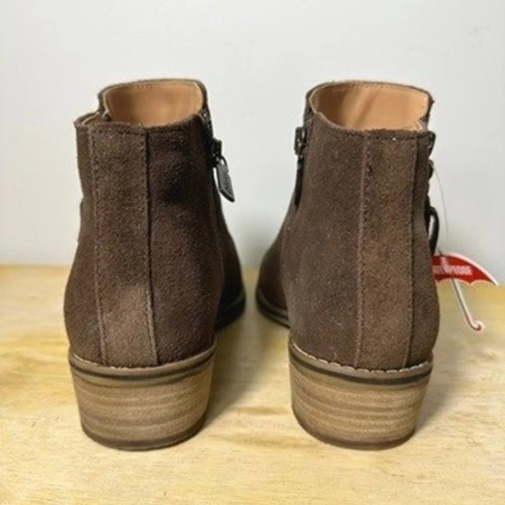 Blondo Womens Liam Brown Waterproof Suede Ankle Boot 6.5W B5859 Capsule Wardrobe